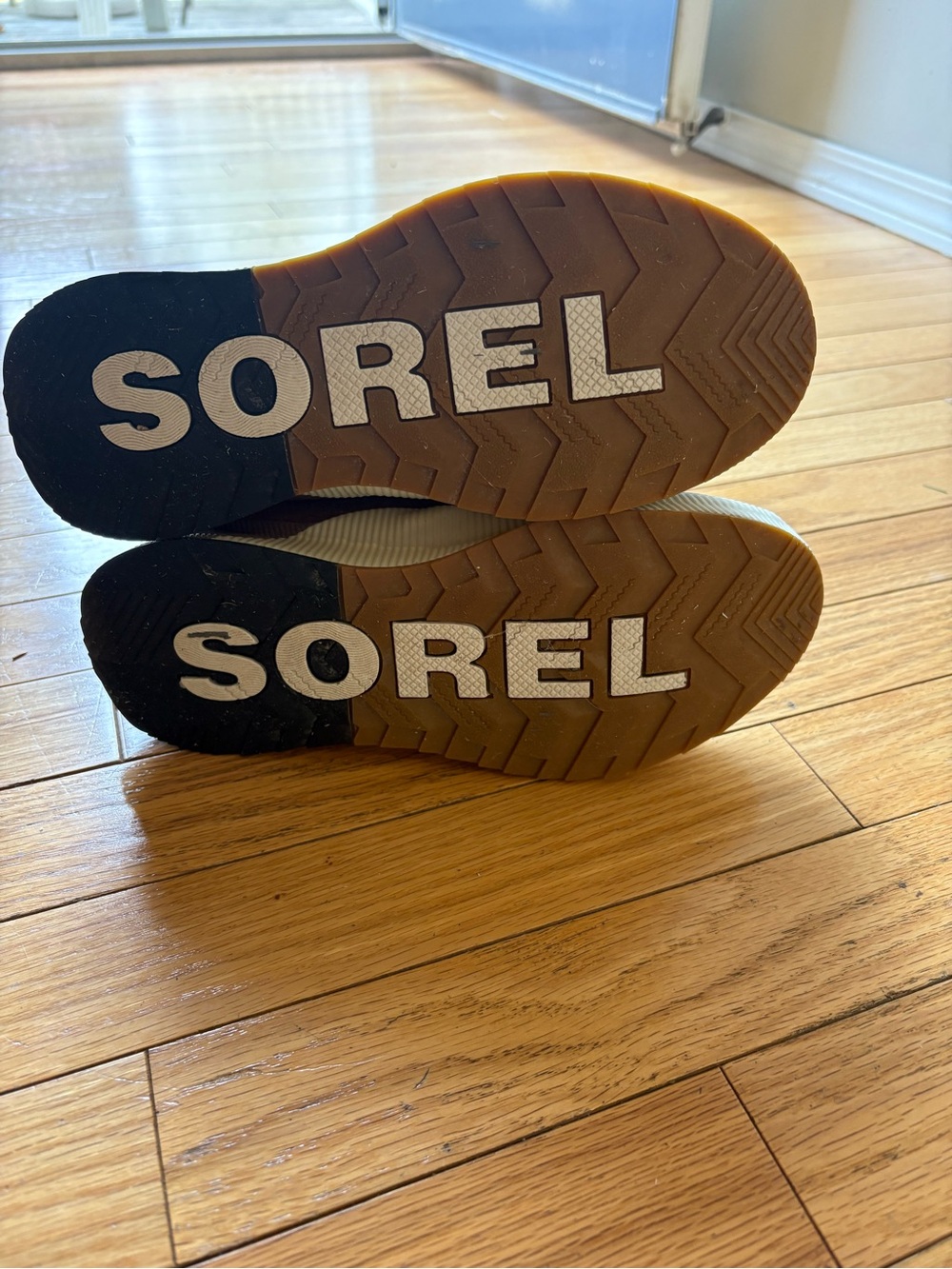Sorel Waterproof Women’s Brown and Black Duck Boots - Picture 8 of 9